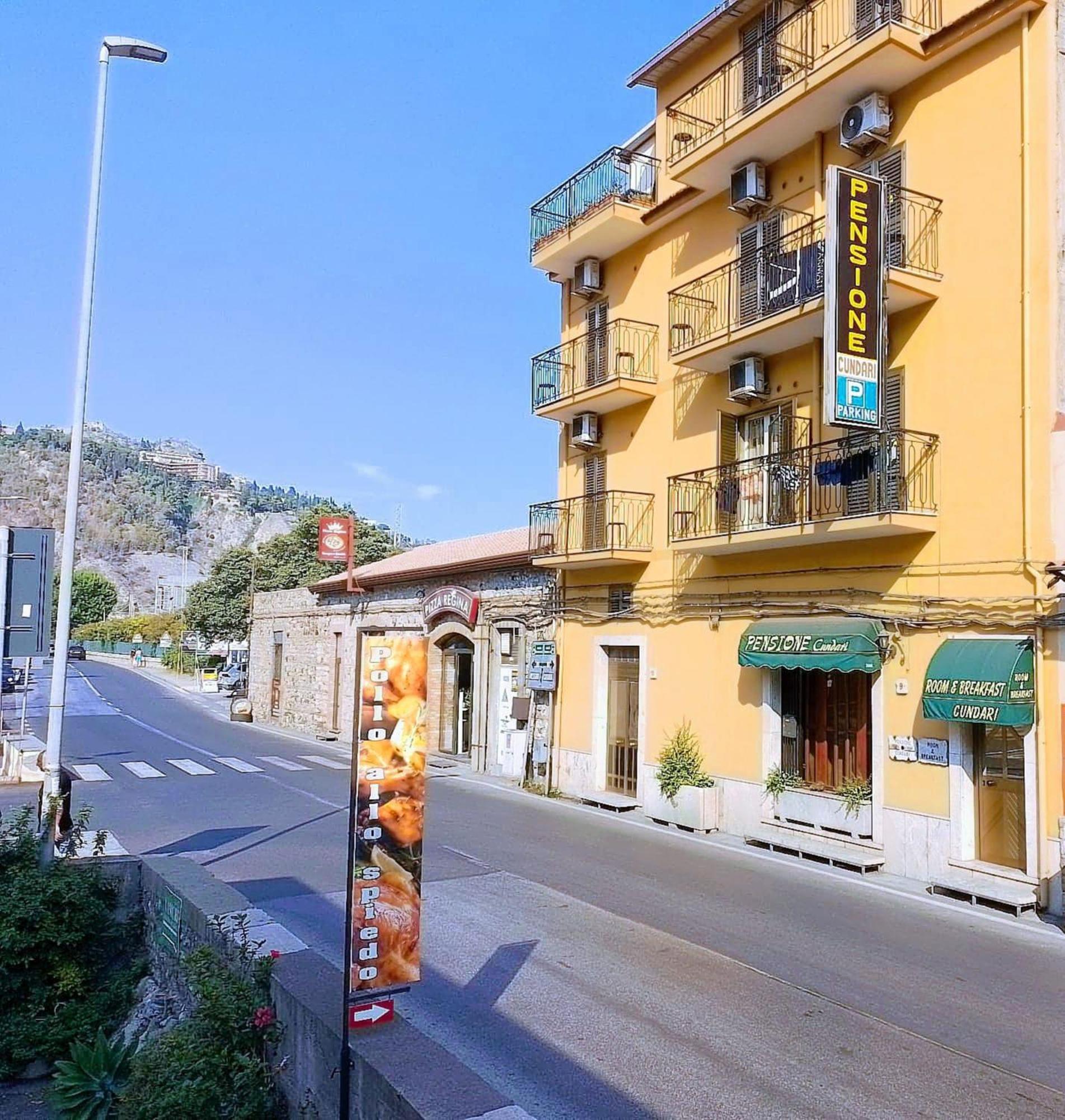 Hotel Pensione Cundari Taormina Bagian luar foto