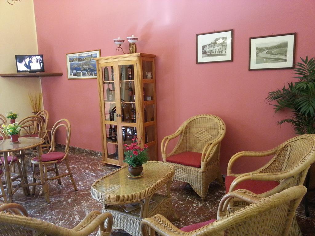Hotel Pensione Cundari Taormina Bagian luar foto